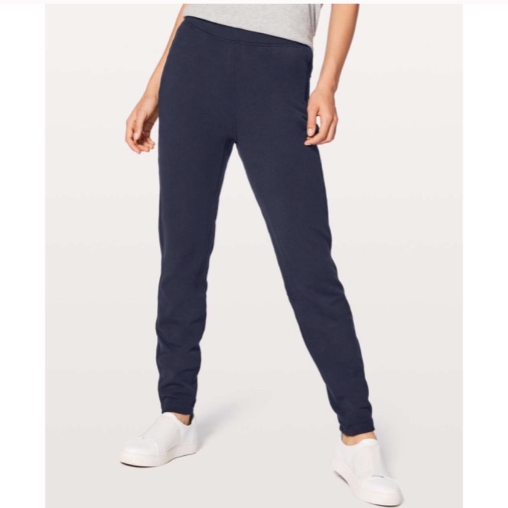 Lululemon Free To Roam Jogger